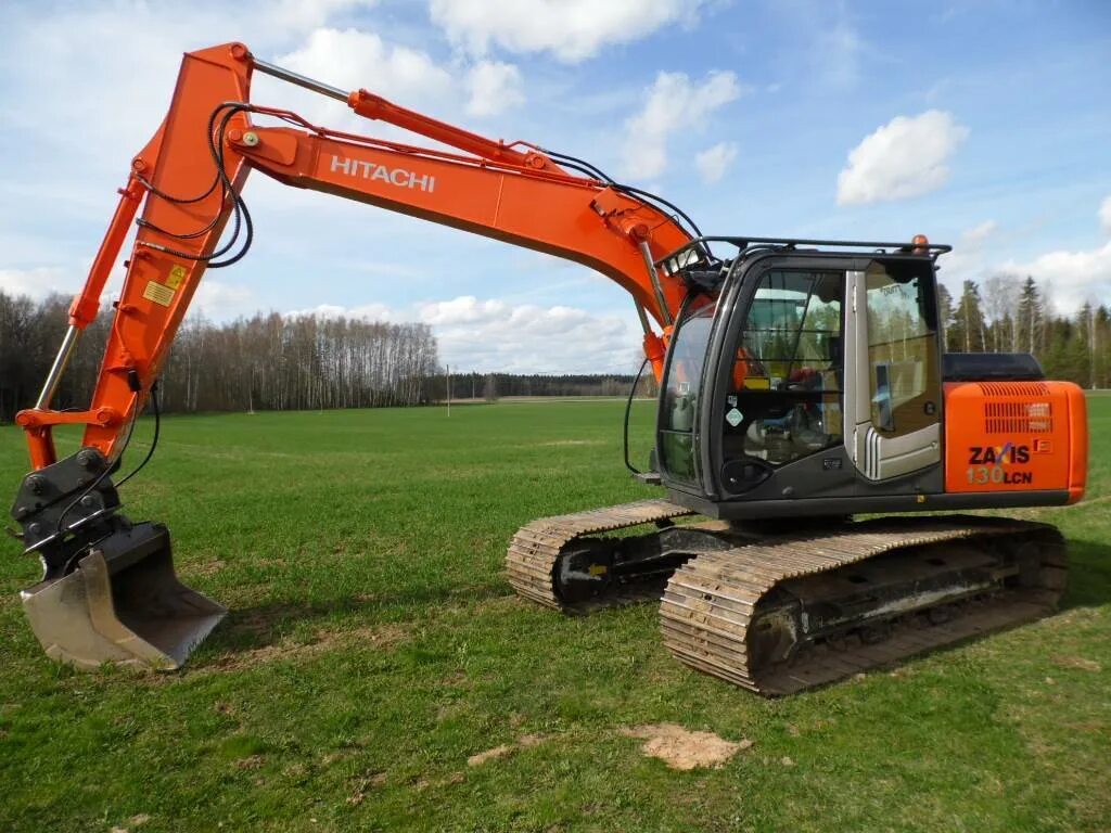 Экскаватор 130. Hitachi zx130-5g. Экскаватор Хитачи 130. Хитачи ZX-130. Экскаватор Hitachi zx130-5g.