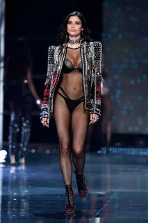 Sara hadid
