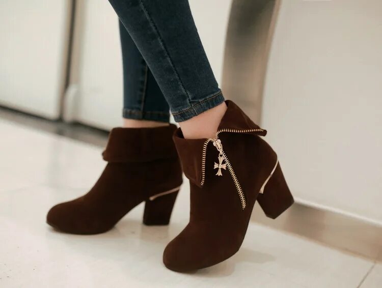 ботиночки замшевые на каблуке. туфли dune london замша. замшевые ботильоны на высоком каблуке. ботильоны на шпильке. ботильоны лориблю замша.