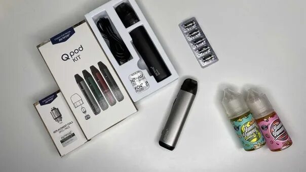 Q поды. Justfog QPOD Kit Black 900 Mah 1.9 мл черный. Q pod Kit испаритель. Набор Justfog QPOD 900mah pod Kit. Justfog q1 Kit.