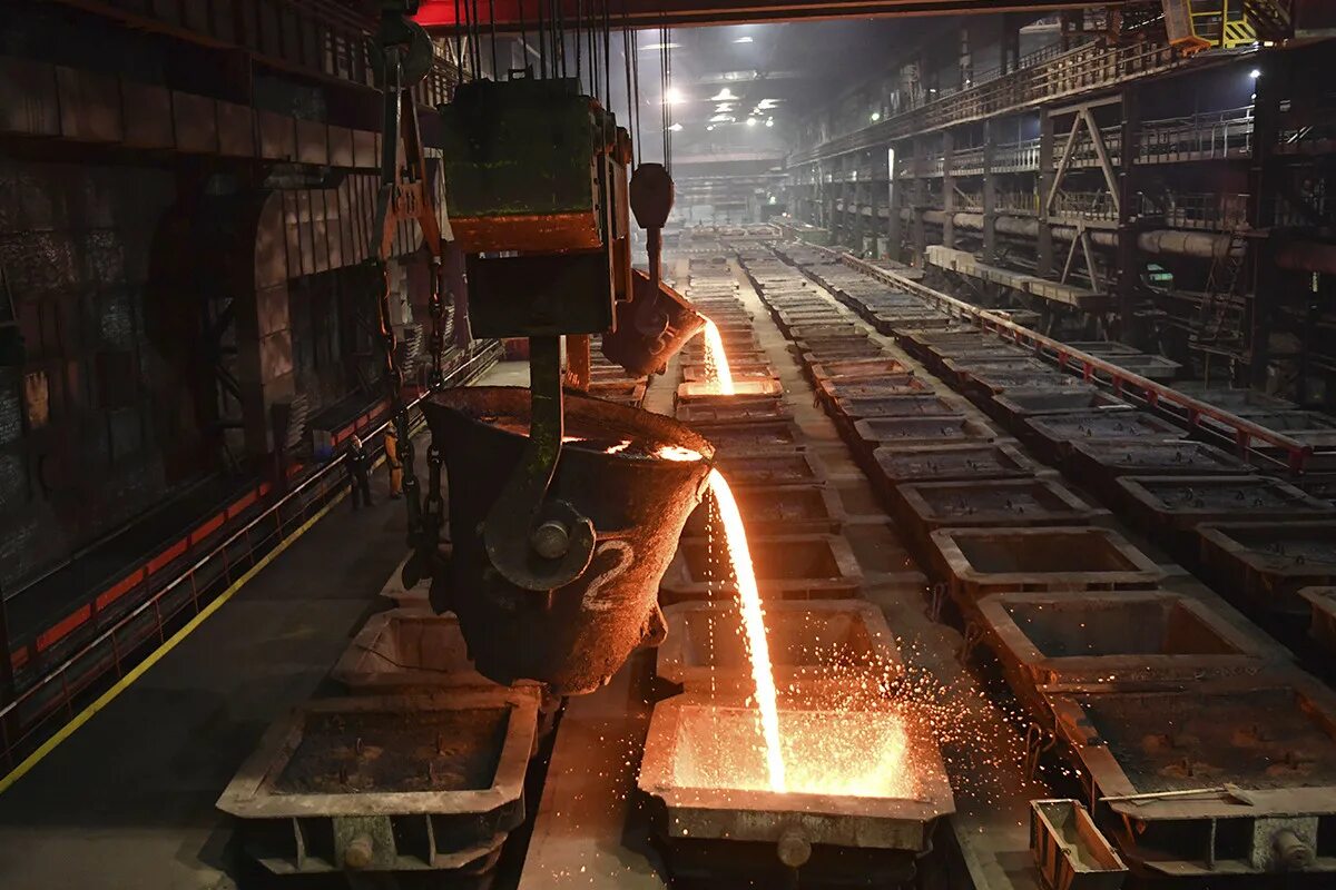 создание металлургических заводов. фасонолитейный цех нлмк липецк. металлургические заводы урала. уральская сталь новотроицк эспц. цветная металлургия норильский никель.