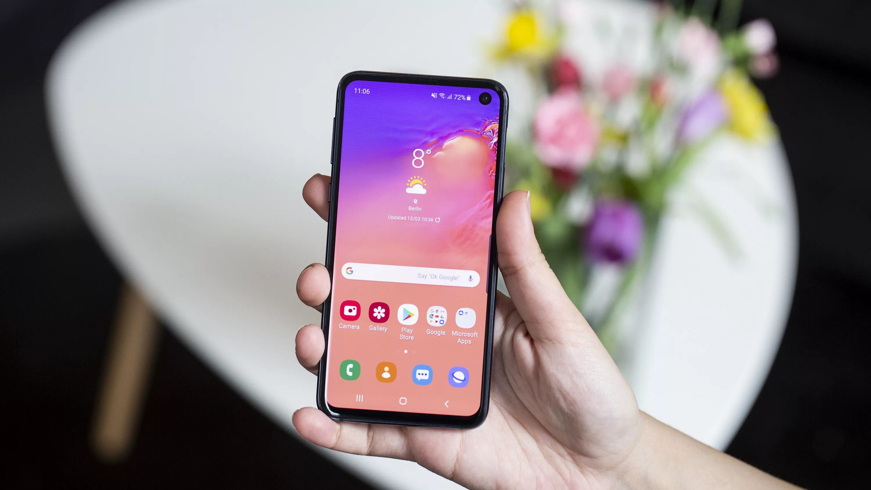 Телефоне е 10. Samsung Galaxy s10e. Samsung Galaxy s10 Samsung. Самсунг галакси с 10e. Samsung Galaxy s10 s10e.