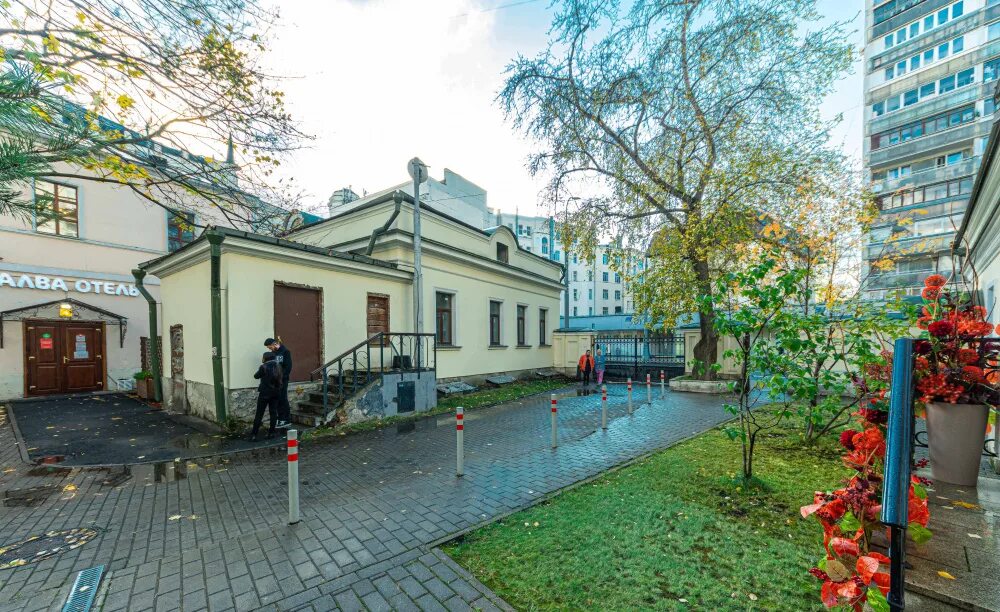 Гостиница park inn sadu москва. Халва отель полянка. Хостел interqube третьяковская. Отель халва москва на полянке. Большая полянка 17 гостиница парк инн.