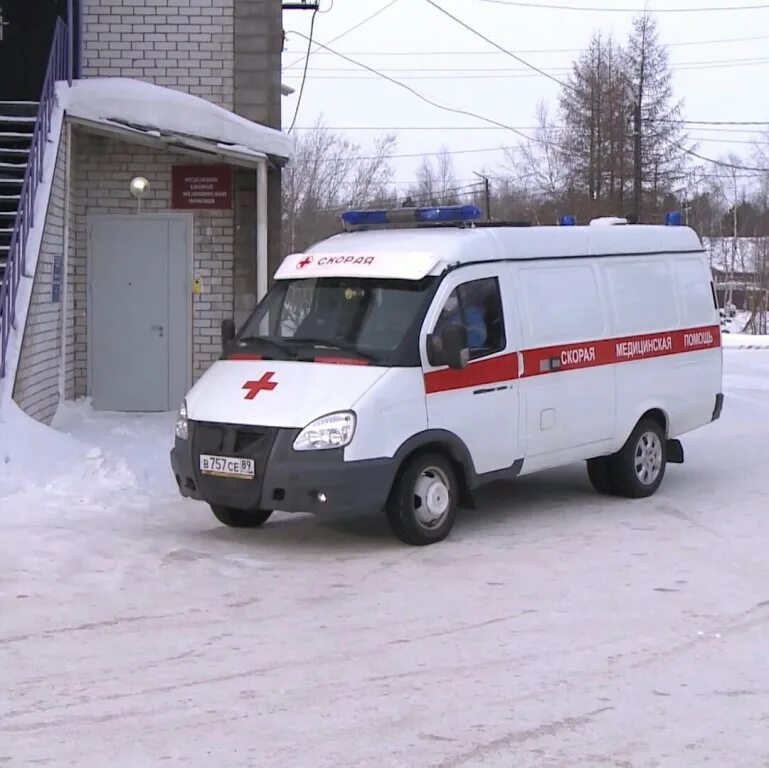 скорая помощь прогород. скорая помощь на вызове. скорая мурманск. машина скорой помощи врачи. цгб машины.