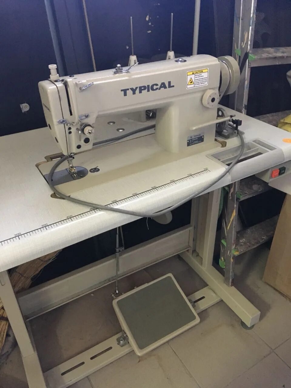 Продам швейную машинку б у. Промышленная швейная машина sunstar km-250. Промышленная швейная машина typical 0302. Промышленная швейная машинка typical 51 60. Швейные машины (Aurora профессиональная 220в,.