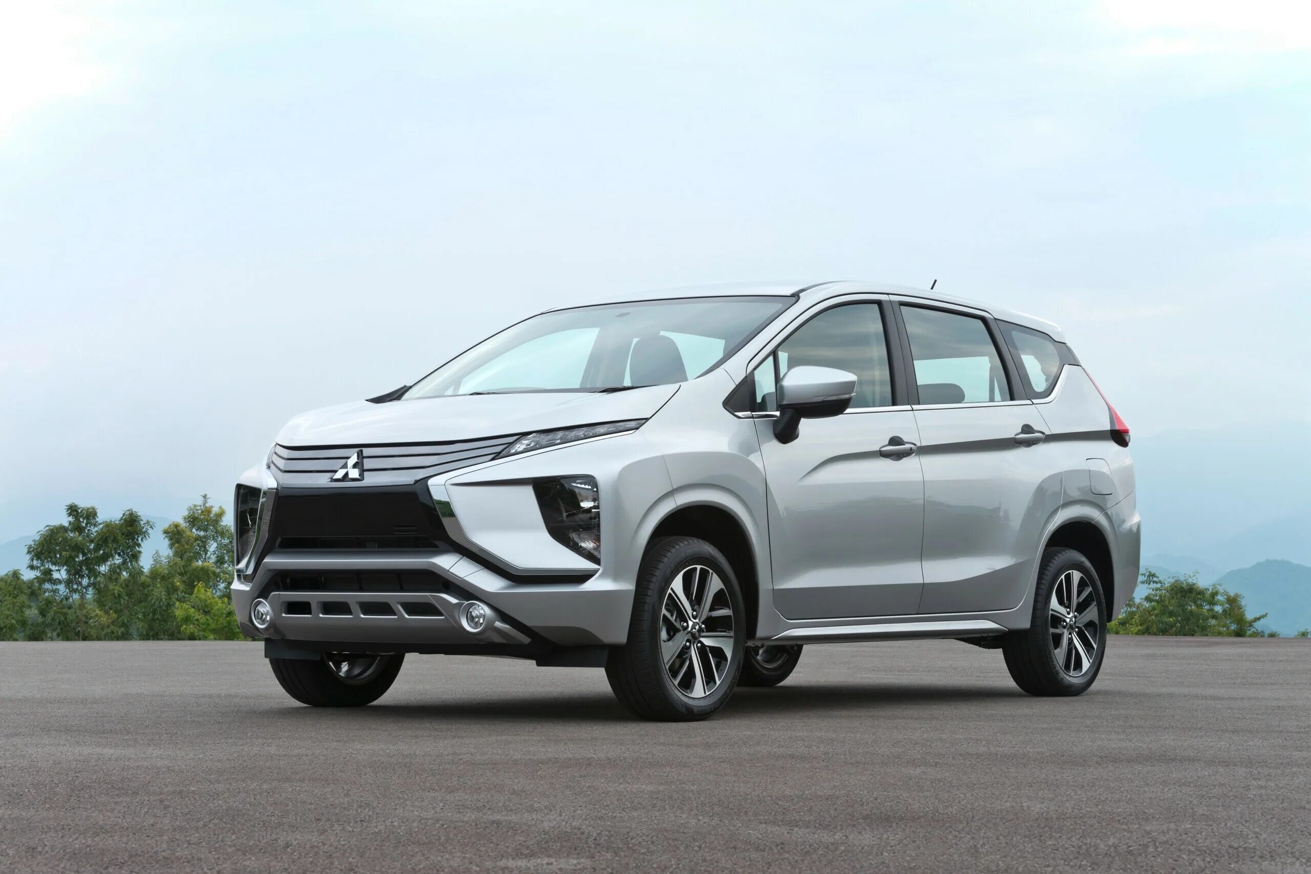 Mitsubishi Xpander Cross 2022. Mitsubishi Xpander Cross 2020. Мицубиси экспандер 2022. Митсубиси Xpander 2021. Мицубиси х купить