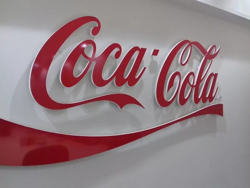 Кока кола компания. Компании Кока колы. Coca Cola Корпорация. Завод Кока кола. Коллы в оренбурге