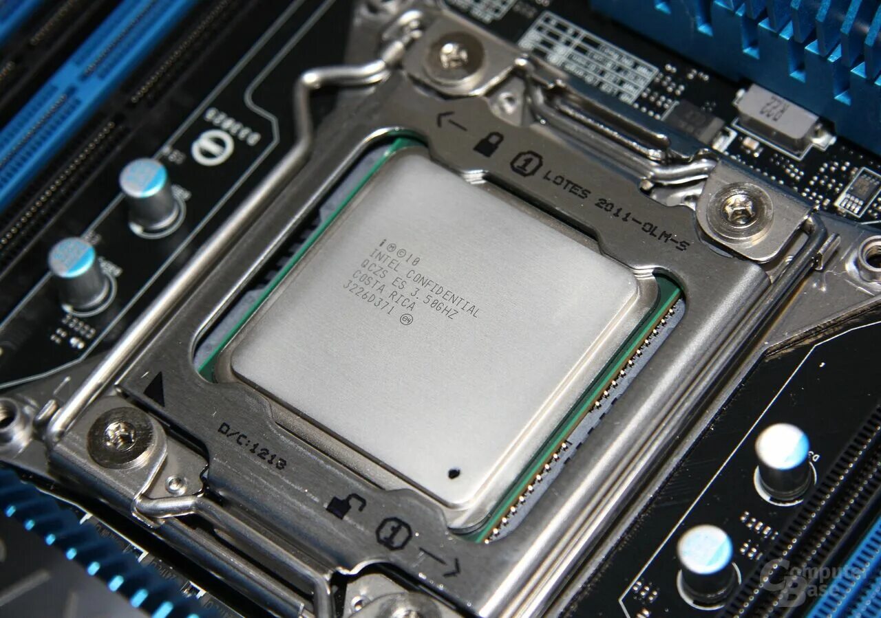 I7 3970x. 3970x Intel. Intel Core i7. Процессор Intel Core i7-3970x extreme Edition Sandy Bridge-e. Intel r 7 series