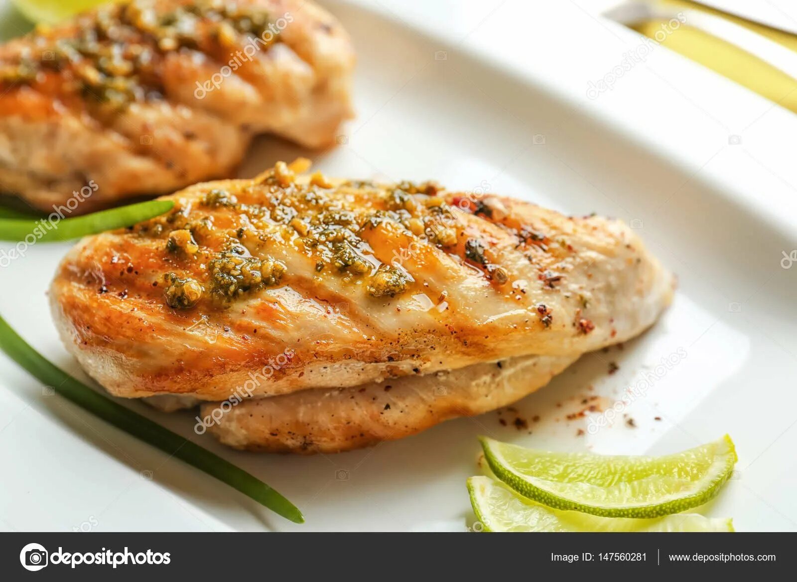 Куриная грудка цоцхали. Сочное куриное филе. Куриная грудка. Грудка индейки в духовке. Куриная грудка.