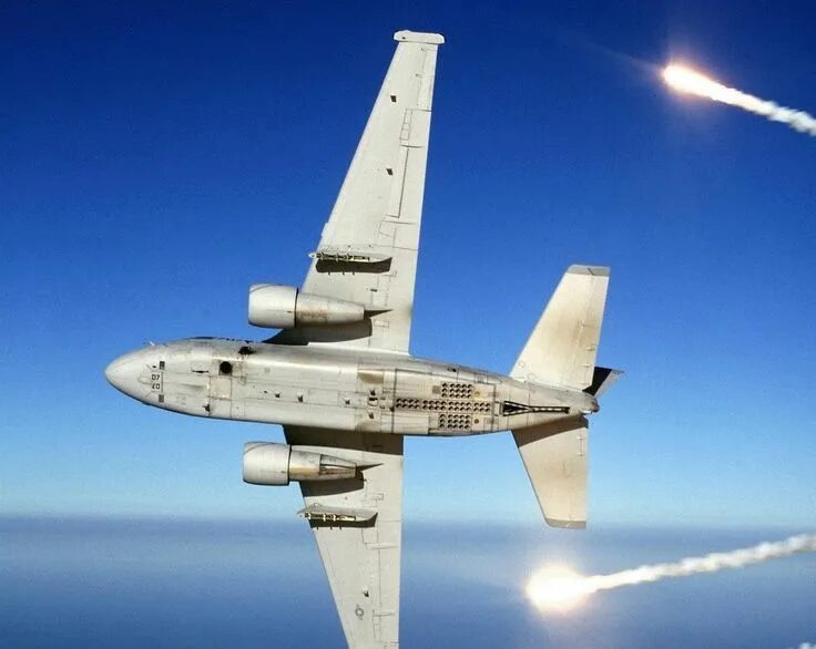 Lockheed s-3 viking. Самолет викинг противолодочный. S 3 самолет. Lockheed s-3 viking. S-3b viking.