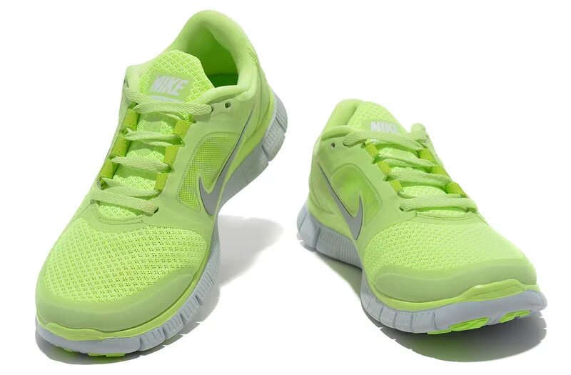 Nike air max 90 hyperfuse. Кроссовки салатового цвета женские. Салатовые кроссовки женские. Светло зеленые кроссовки. Nike air max 90 white green.