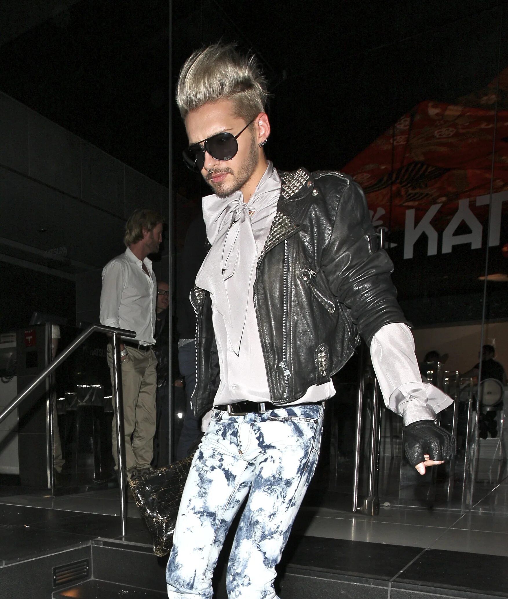 Билл каулитц каминг аут. Tokio hotel bill kaulitz. Билл каулитц. Билл каулитц каминг аут. Билл каулитц каминг аут.