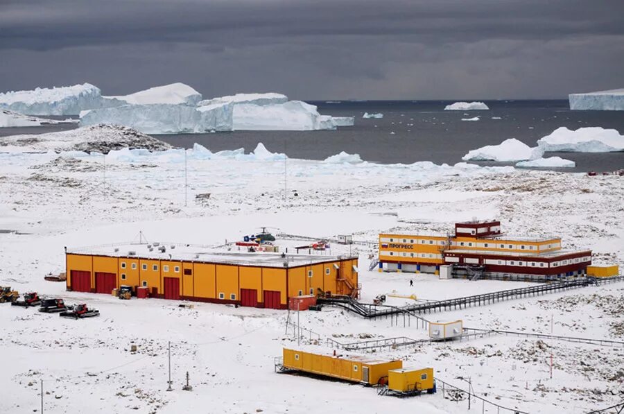 Российские антарктические станции