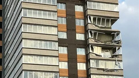 Улетел балкон