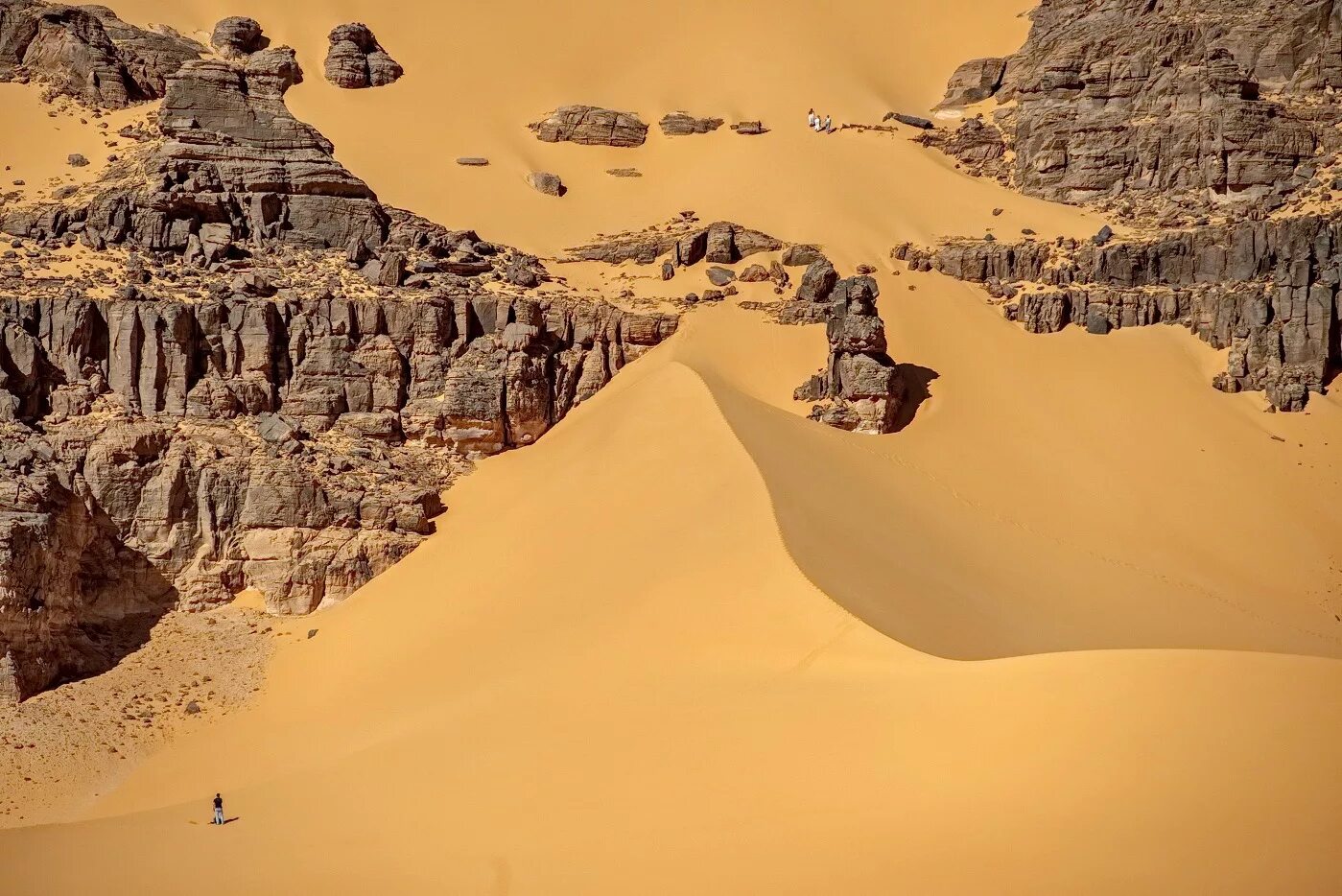 Национальный парк тассилин-адджер сахара. Горы пустыни сахара. Нагорье ахаггар. Ахаггар нагорье оазисы. Алжир, тадрарт.