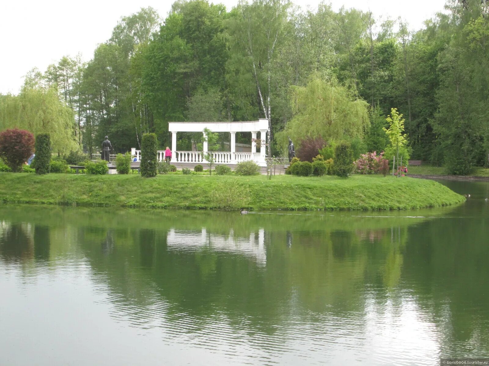 Пруды минск. Минск водоемы. Пруд в Минске.