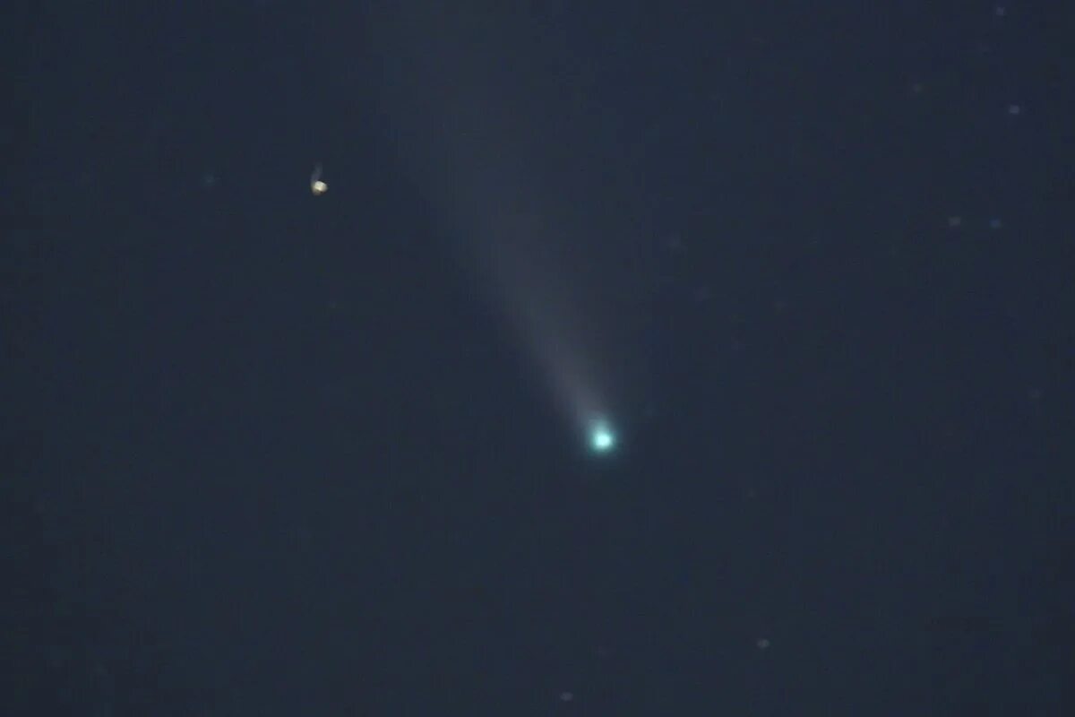 Где сегодня можно увидеть комету в россии. Комета Леонардо. Комета 2021.