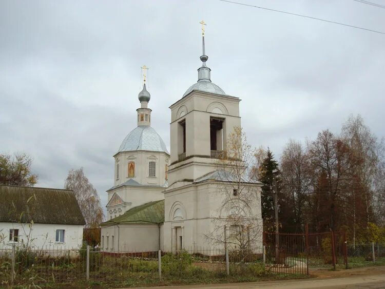 Погода спас прогнанье калужская область. Село спас прогнанье калужская область. Храм преображения господня в селе спас-прогнанье. Село спас прогнанье калужская область. Спас-прогнанье храм деревня топи.