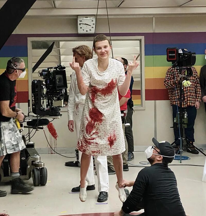 Очень странные дела сериал с 2016 г. Очень странные дела сериал. Братья даффер сериалы. Лукас очень странные дела 4 сезон. Очень странные дела 3 сезон 1 серия.