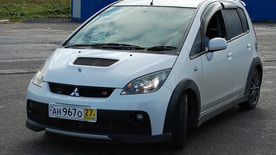 Colt r. Митсубиси кольт раллиарт. mitsubishi colt 1.5 ralliart version r. mitsubishi colt 1.5 ralliart. мицубиси кольт 2010.