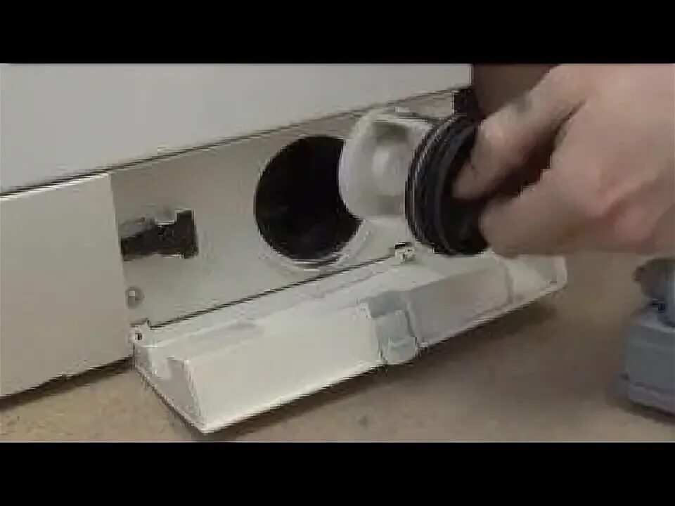 Фильтр для стиральной машины beko. Шланг аварийного слива машинки lg. Где находится помпа в стиральной машине lg. Насос на отжима для стиральной машине lg. Стиральная машинка lg не сливает.
