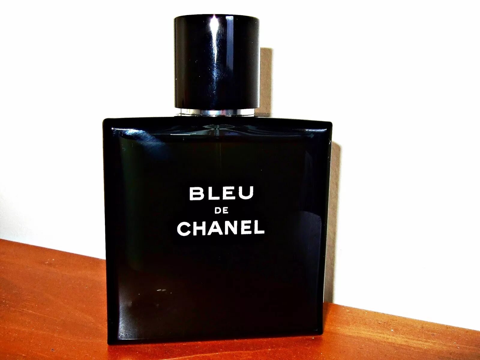 Bleu de Chanel Parfum Chanel for men. Chanel - bleu de Chanel Eau de Toilette 100 мл. Chanel bleu de Chanel мужские. Chanel Blue de Chanel men. Туалетная вода chanel bleu