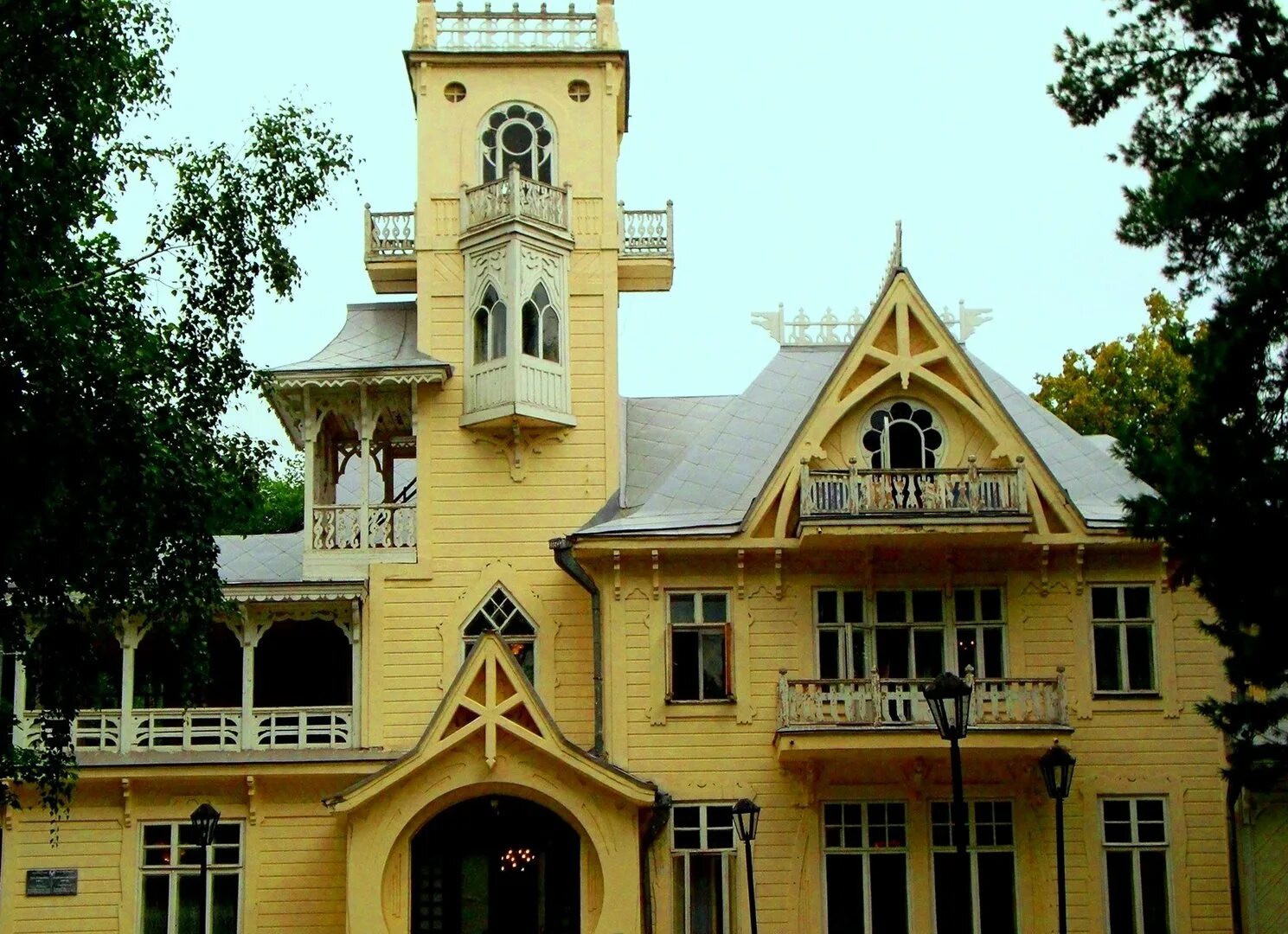 Дом купца башенина в сарапуле. Усадьба башенина сарапул. Дача павла башенина. Архитектура г сарапула дача башенина. Выставочный комплекс дача башенина сарапул.