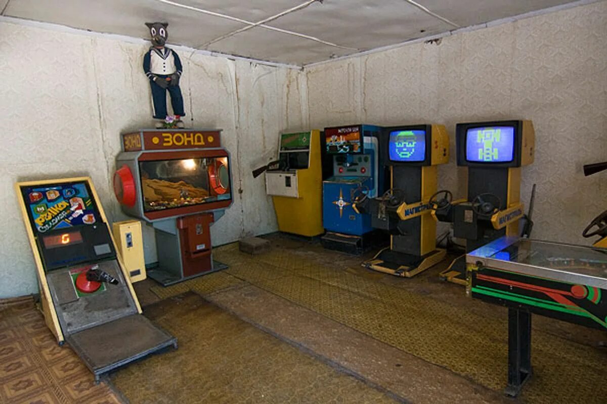 Игровые автоматы 90 годов igrovieavtomaty90 org ru. Игровые аппараты 90-х. Игровые автоматы 90х. Игровые автоматы 2000. Игровые аппараты 2000-х годов.