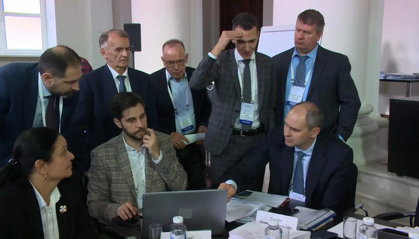 Фото заседании коллегии минстроя и госсовета рф. Заседание комиссии. Заседание президиума госсовета. Конференция госсовета лаптев. Правительственная комиссия по транспорту.