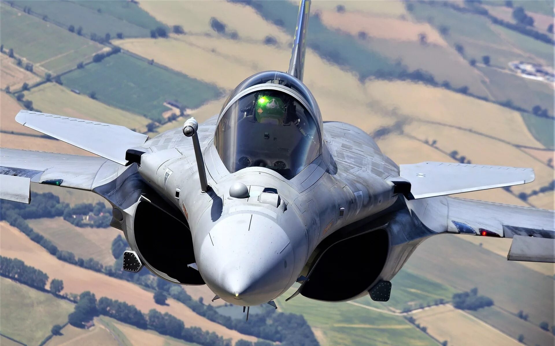 Французский истребитель. Dassault Rafale кабина. Рафаль истребитель. Dassault French Air Force. Самолеты Dassault.