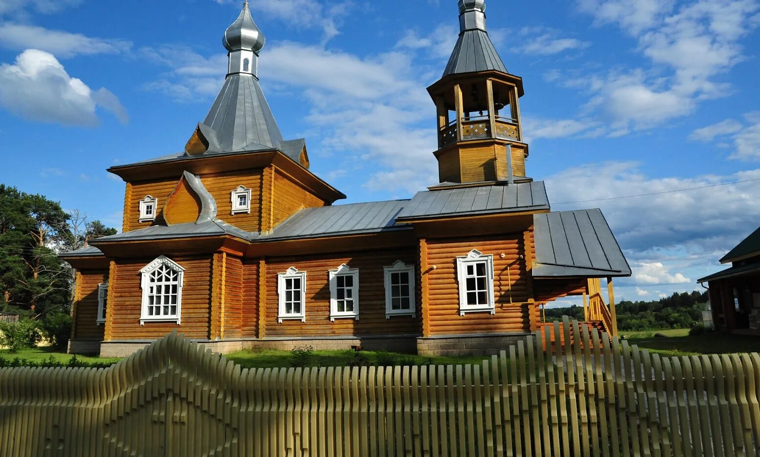 Погода на неделю вологодская область тарногского. Тарногский городок Вологодская область. Церковь Николая Чудотворца Тарногский городок, Вологодская область. Таргонский город Володская область. Кукуи Воткинский район достопримечательности.