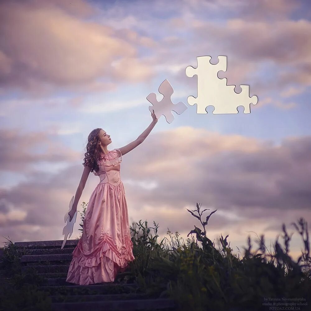 моноблок 21. удивляй мечты. девочка мечтает. преврати мечту в реальность. девушка цель.