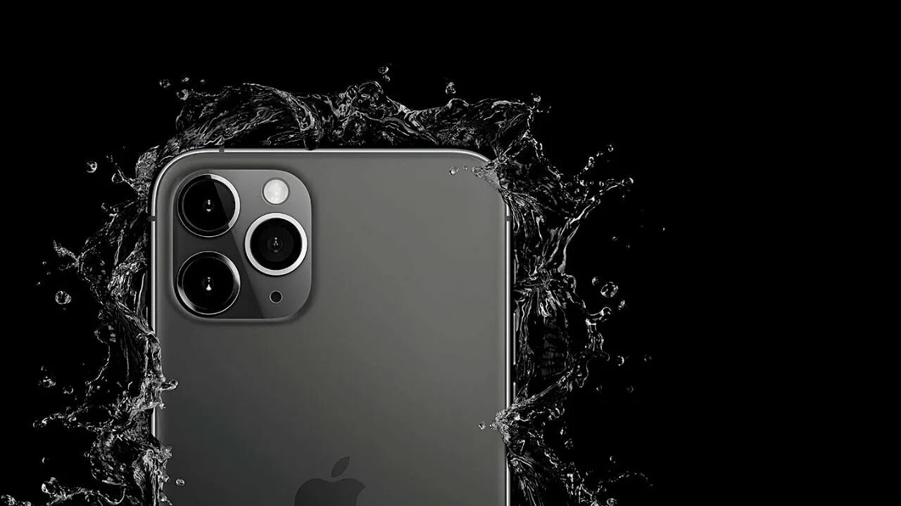 Картинка айфона про макс. Iphone 11 Pro Water. Iphone 12 реклама. Темный фон на айфон. Фон для айфона 11 красивые.