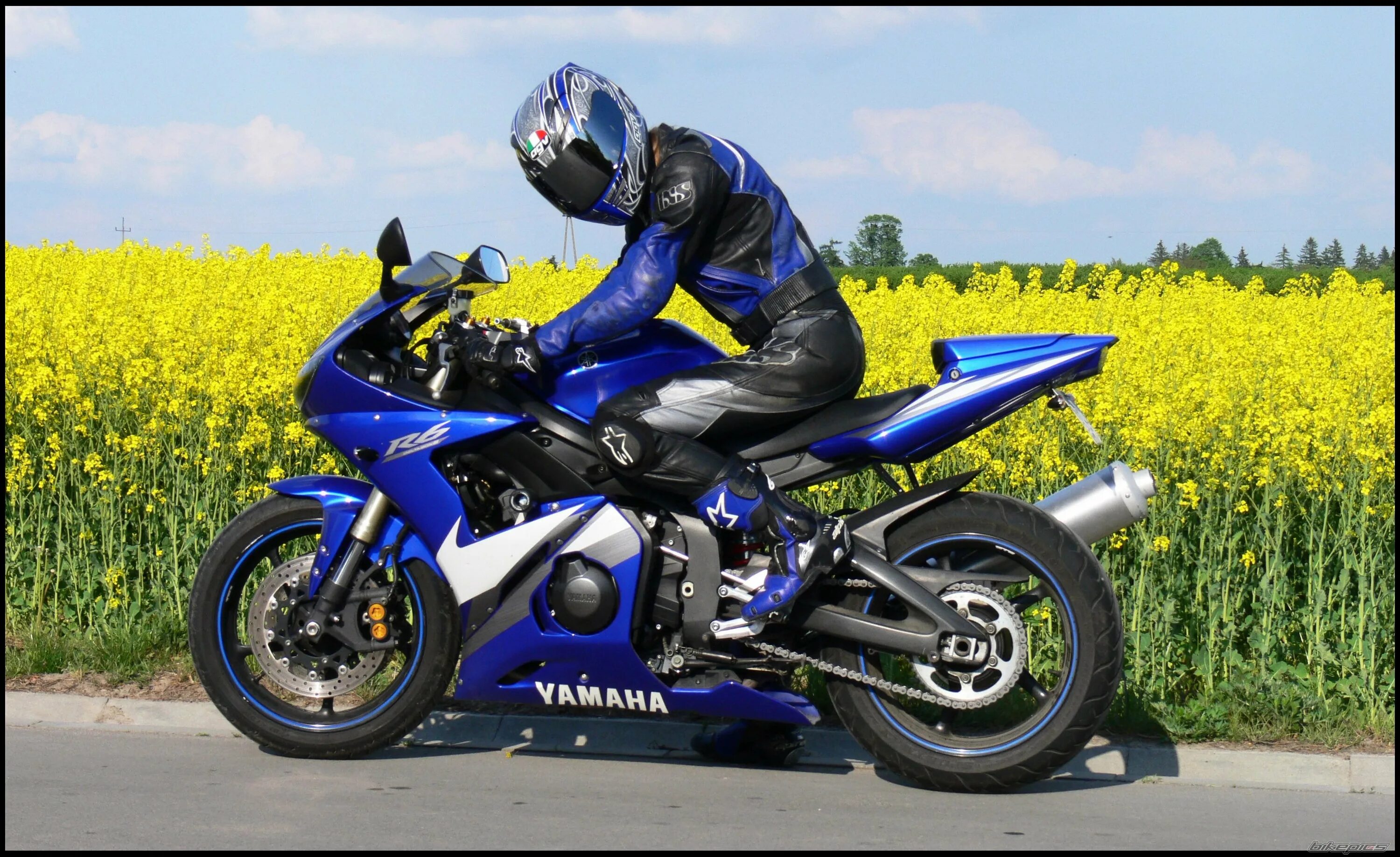 Yamaha YZF-r6. Yamaha YZF r6 2020. Yamaha r6 2005. Ямаха р6 синий. Включи байки синие