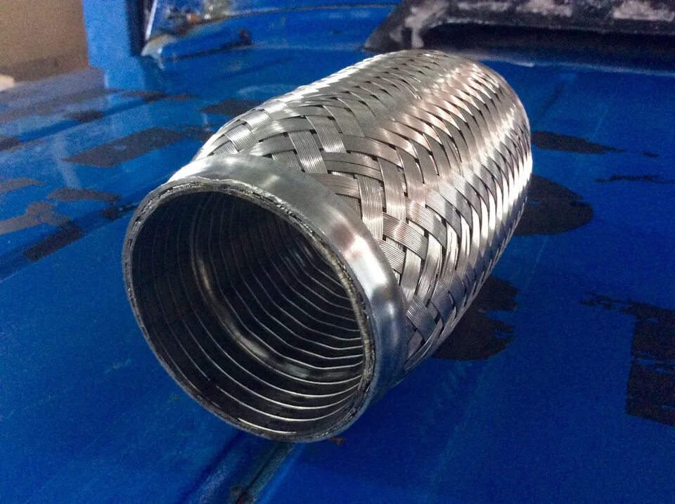 Гофра уаз. Гофра глушителя уаз патриот 409. Гофра глушителя vw passat b5 1. Гофра глушителя 55/250 на уаз патриот. Гофра уаз.