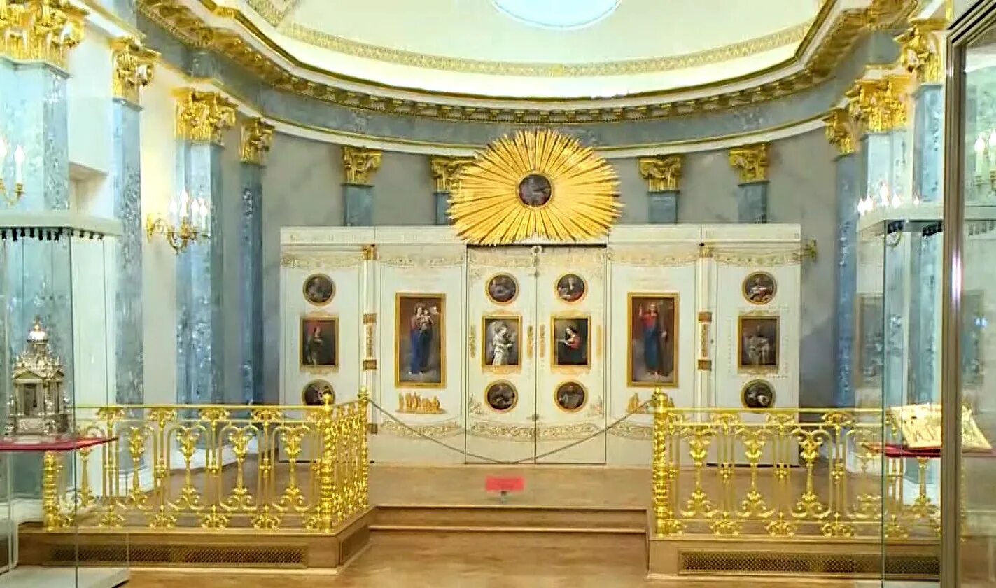 Выставка в штабе эрмитажа. Храм в главном штабе эрмитажа. генеральный штаб эрмитаж выставка. главный штаб эрмитажа атриум. главный штаб эрмитажа выставки.