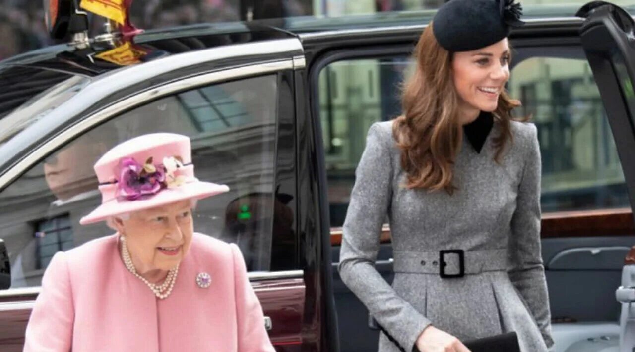 У принцессы кейт рак. Kate Middleton Elizabeth. Исчезновение принцессы Кейт.