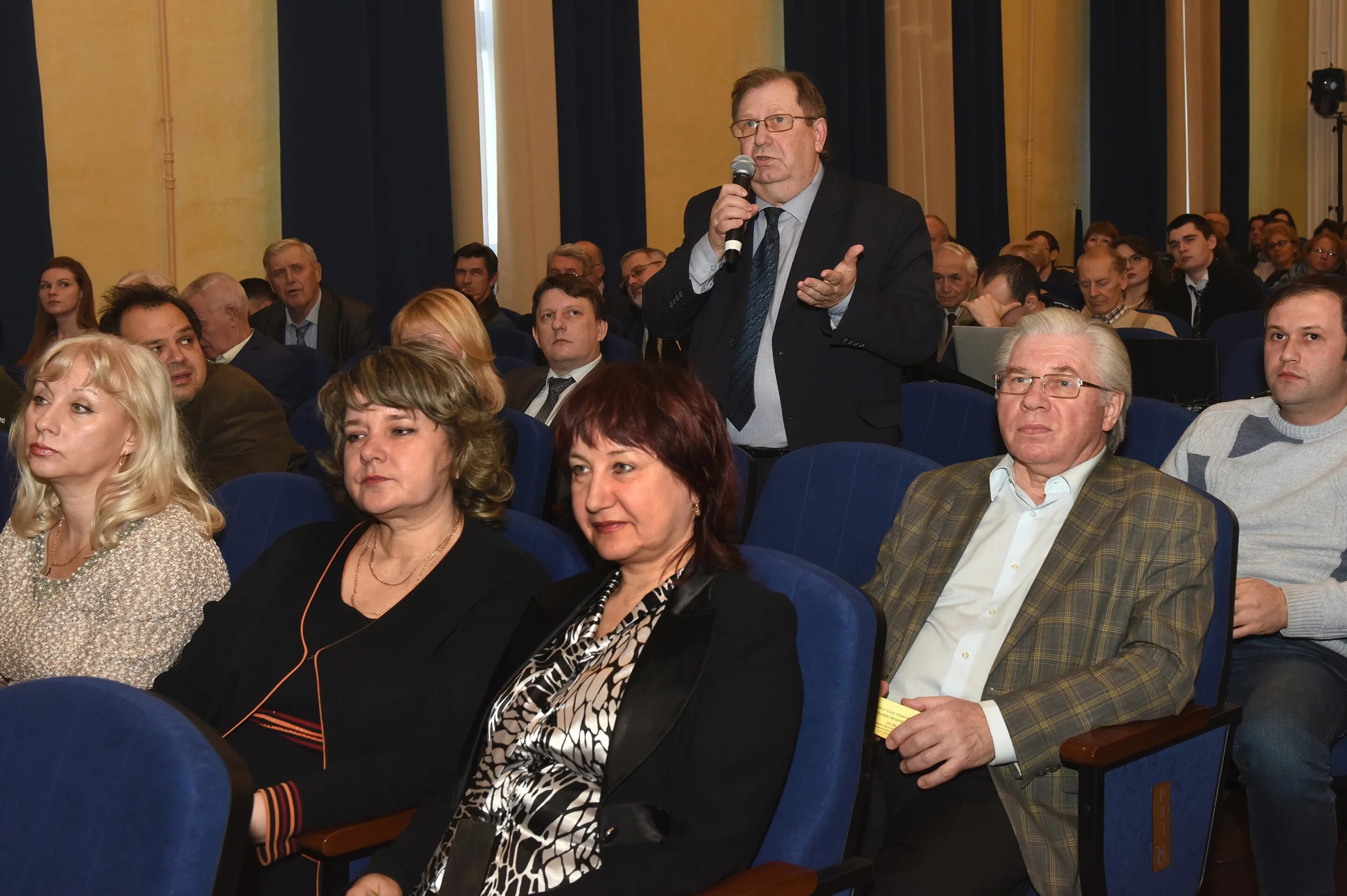 Выбора ректора. Михаил трусфус каи. Н толстого. Ректор игу иркутск. Костров александр валерьевич иркутск игу.