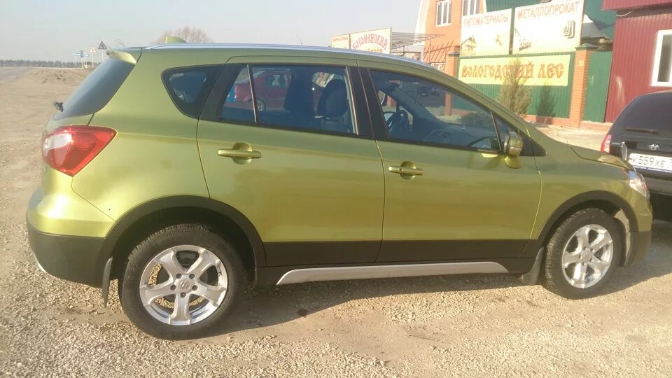 Suzuki sx4 большие колеса. Suzuki sx4 205/65 r16. Диски сузуки sx4. Suzuki sx4 диски. Suzuki sx4.