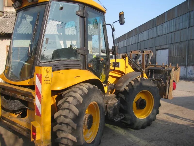 Jcb 4cx масла. Погрузчик JCB 4cx. JSB 4cx 2008. JCB 4cx HMVEE. JCB 4cx Military.