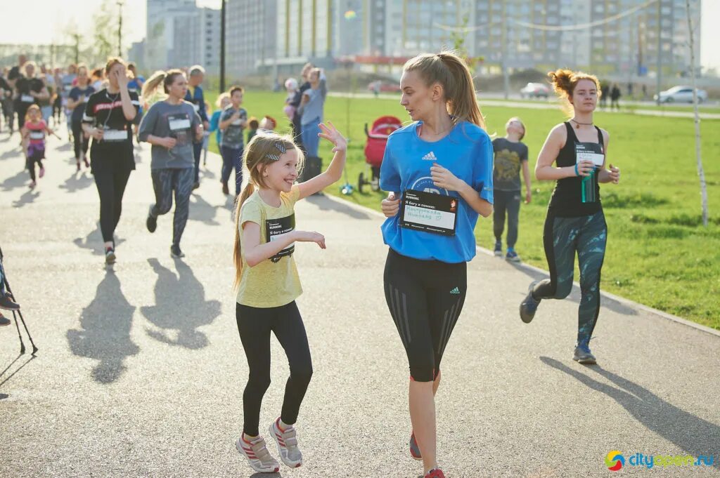 Спортшкола смена северск тренера по футболу. Циолковский в школе. Логотип открытый московский фестиваль дворового спорта d. Зато спорт. Президент фонда метрошка борщев.