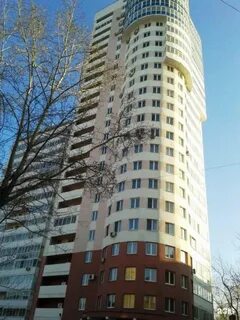 Космонавтов 46