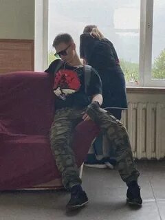 Кирюша не тупи ближе подойди
