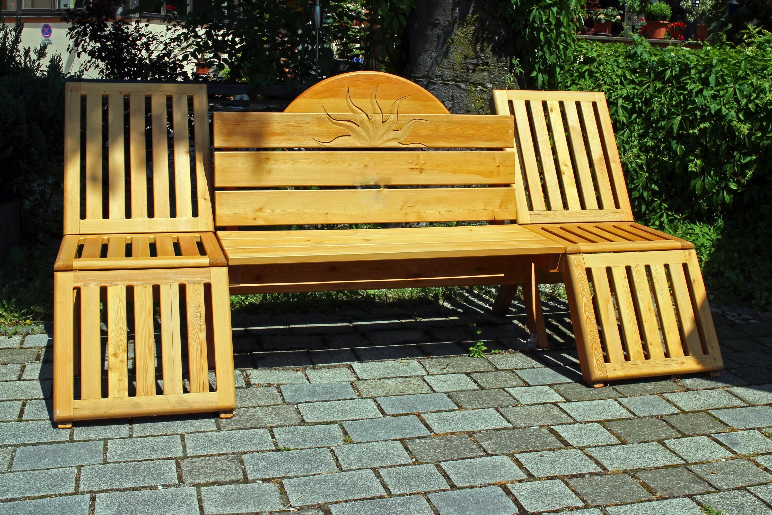 Скамейки фото цены. Скамейка Wood Bench. Bench [бенч] — скамейка. Скамейка Wooden Bench артикул 9299. Скамейка Садовая из дерева.