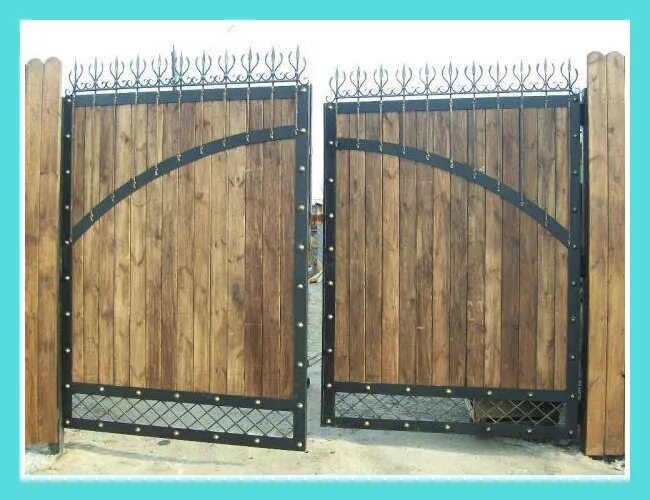 Въездные распашные ворота c калиткой Doorhan 2400x4500 - купить в Можайске по ни
