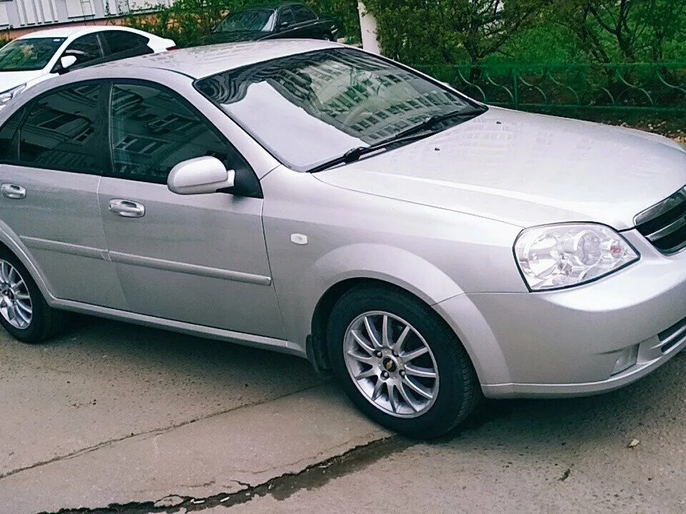 Шевроле лачетти 2007 хэтчбек. Chevrolet Lacetti 2007. Chevrolet Lacetti 2007 седан. Chevrolet Lacetti седан 1.6 серебристый. Chevrolet Lacetti седан серебристый.