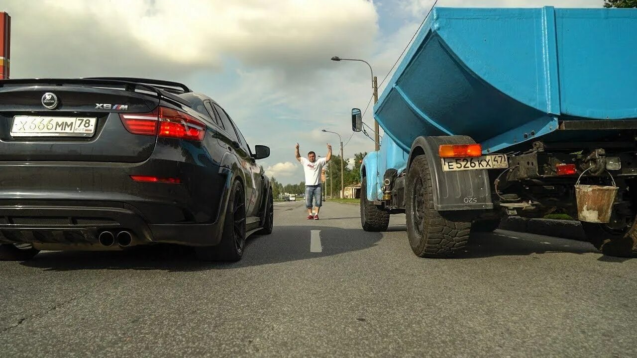 Сил 700. Уличные гонки в сша. Nissan gtr 700. Сил 700. Mercedes brabus sls 700.