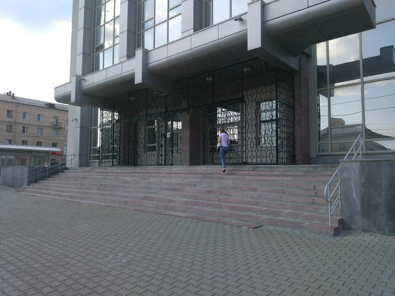 центральный банк екатеринбург. цб екатеринбург. центральный банк екатеринбург. уральское гу банка россии. центральный банк екатеринбург здания.