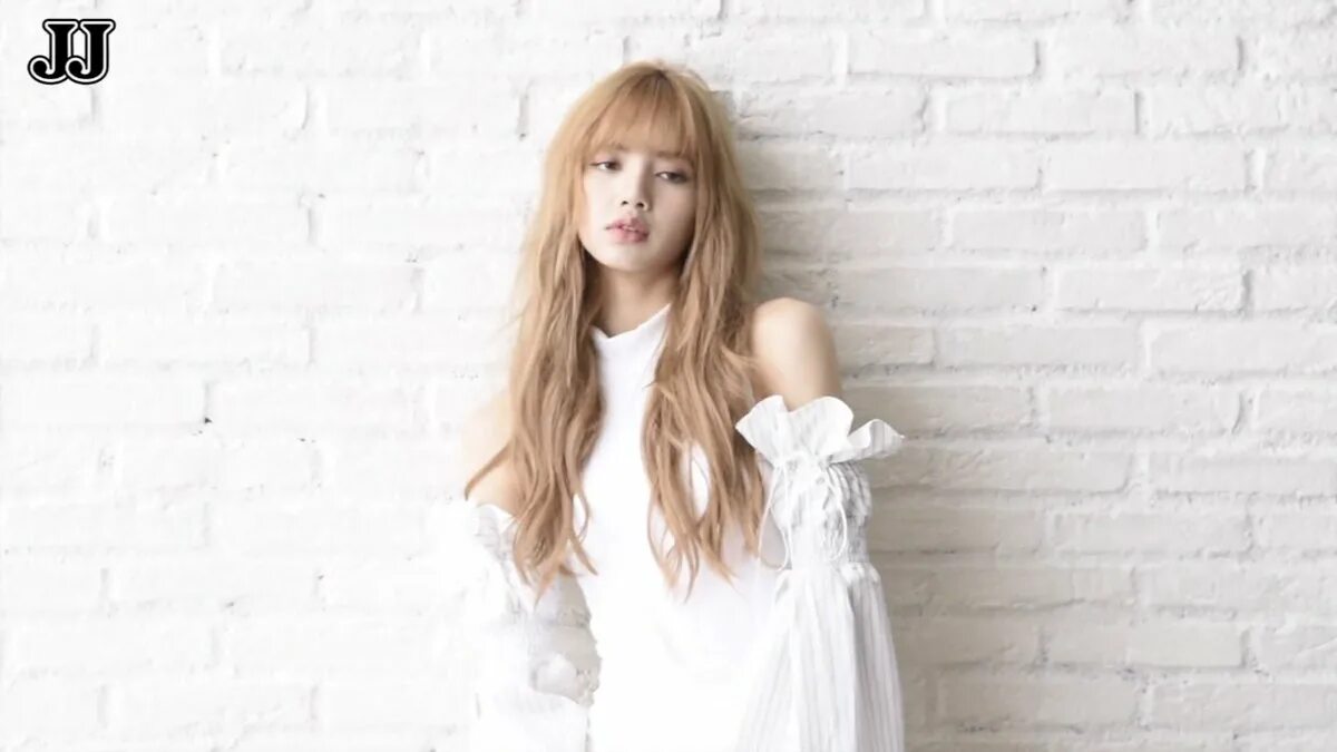 Лиса блэк пинк 2022. Lisa blackpink. Lisa blackpink. Группа blackpink лиса. Лиса блэк пинк 2020.