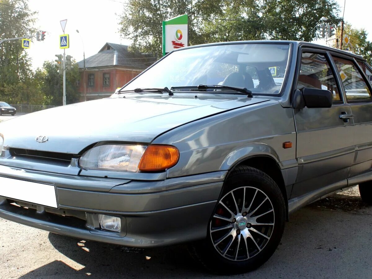 ваз 2114 серебристо зеленый. казахская ваз 2114. ваз 2114 950 л. ваз-2114 белая 100. 6 мт 2007 хэтчбек.